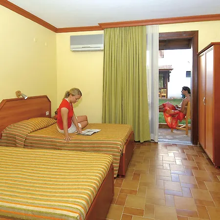 Club Kastalia Village كوناكلي