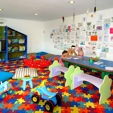 אתר נופש Club Kastalia Village 5*