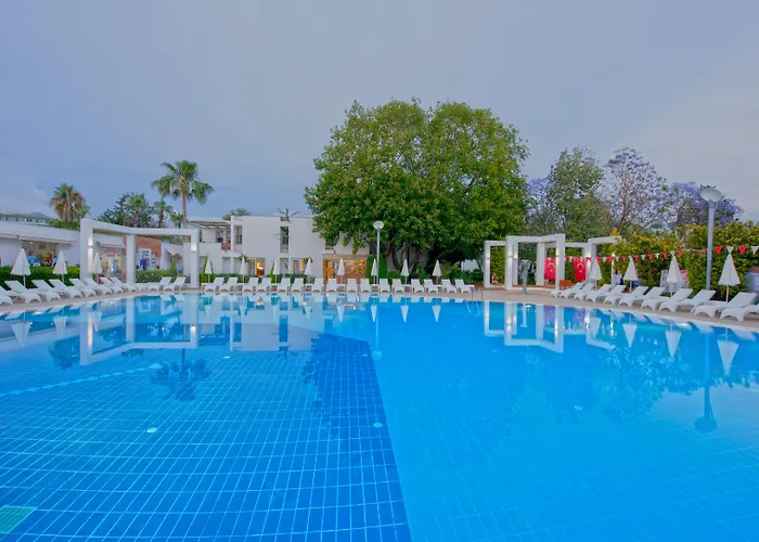 Club Kastalia Village 5* Konaklı